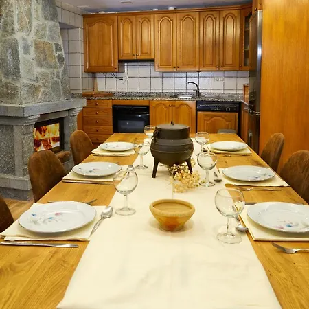 Casa Rural Tia Basi Feriehus *