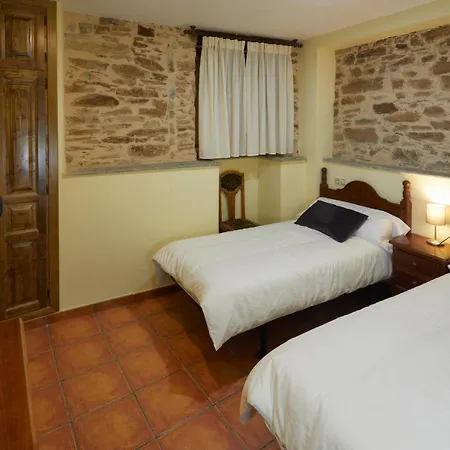 Casa Rural Tia Basi Feriehus Puebla de Sanabria